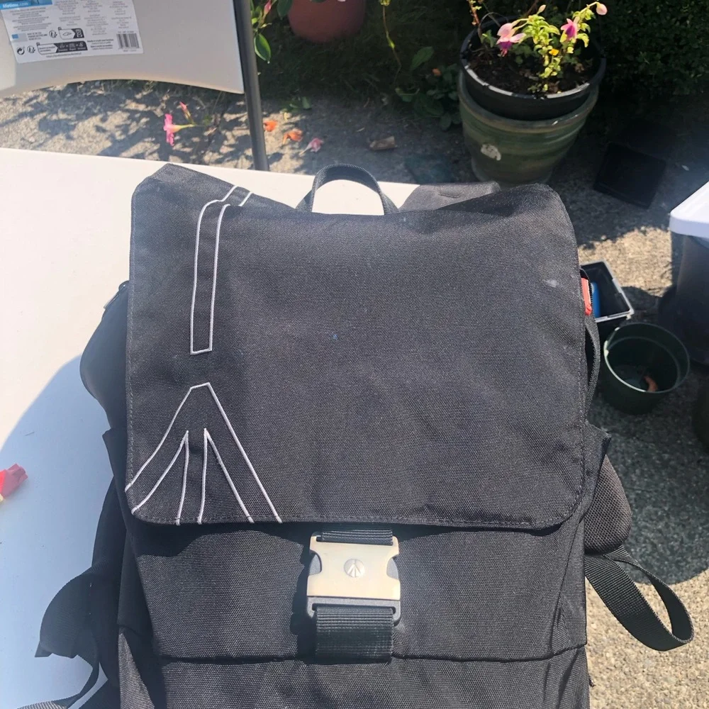 Manfrotto Bravo Men’s Black Buckle Flap Top Camera Backpack 13”